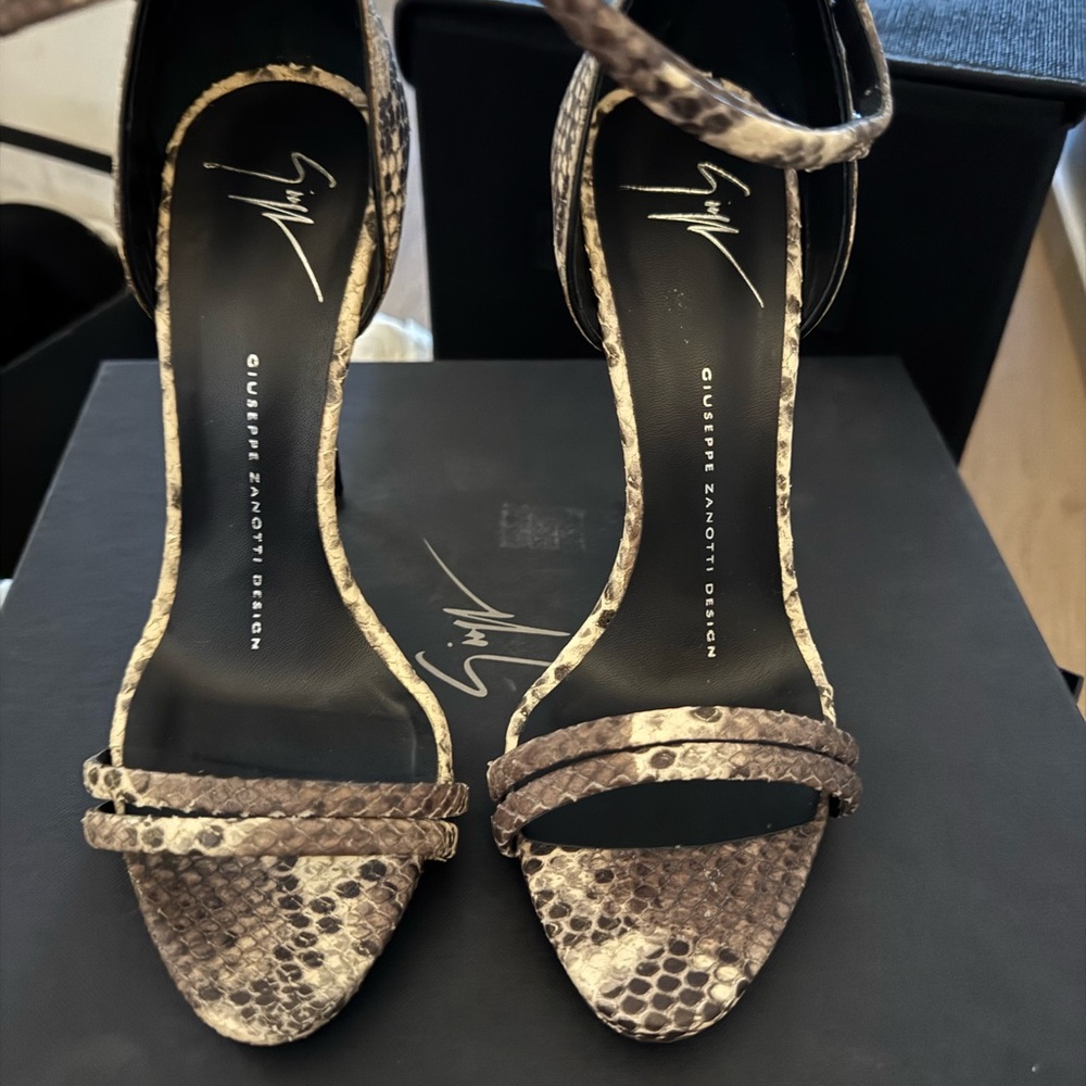 Giuseppe Zanotti Snakeskin Heels - Brown and Cream